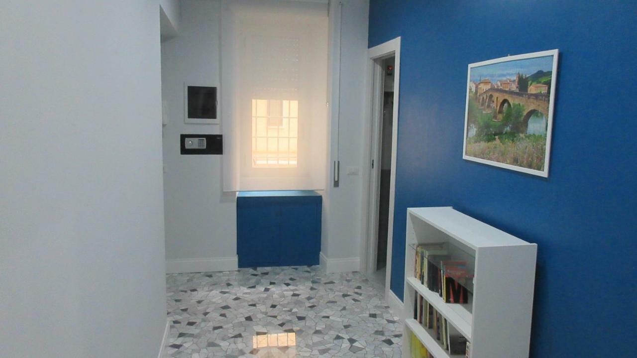 Bed&Bookofrome Apartment ภายนอก รูปภาพ