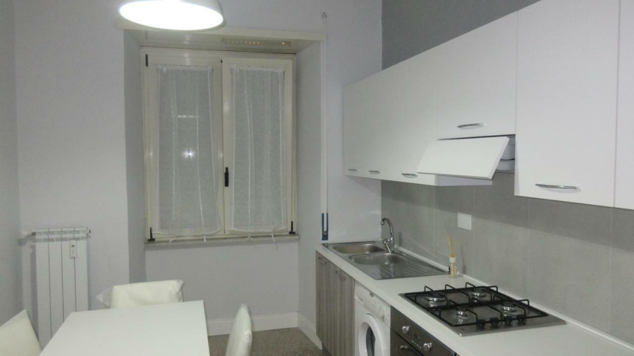 Bed&Bookofrome Apartment ภายนอก รูปภาพ